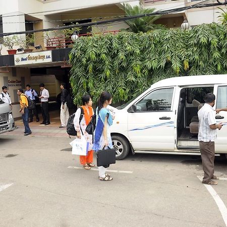 Hotel Golden Deer Dhaka Exterior foto